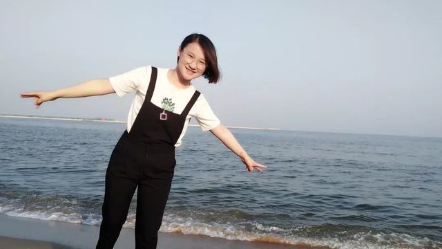 丁紅艷-乾港網(wǎng)絡(luò)總經(jīng)理 丁紅艷-乾港網(wǎng)絡(luò)總經(jīng)理